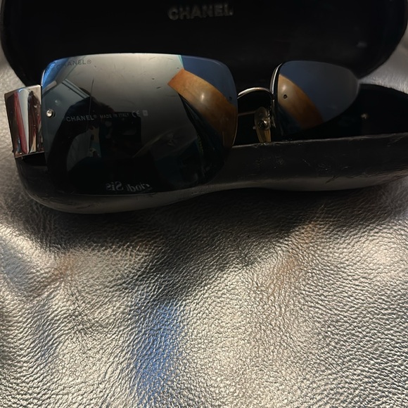 Channel Glasses - Picture 3 of 3